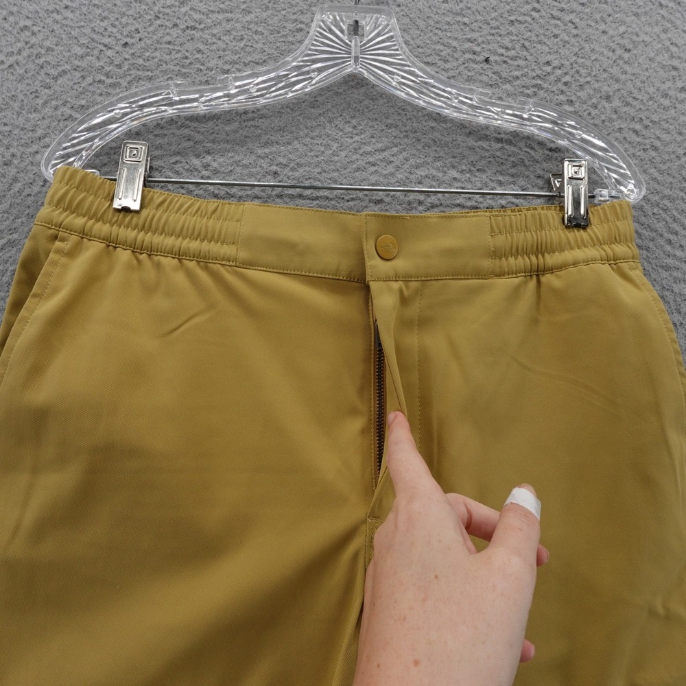 The North Face Performance Shorts 30 Yellow Activewear Men Stretch Summer New - Picture 11 of 15
